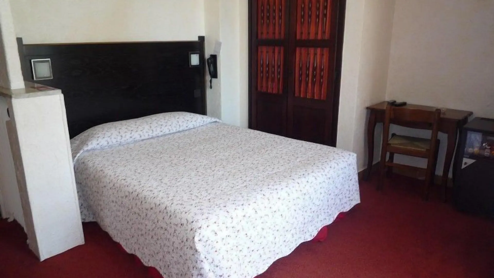 Hotel La Garoupe-Gardiole Antibes 3*,